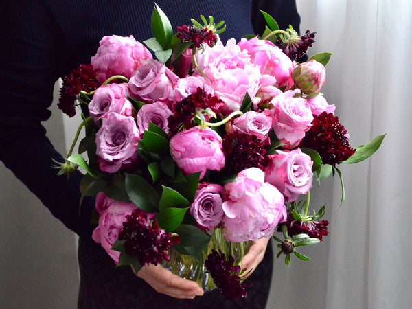one day taster workshop, hand tied bouquet with peonies, roses and scabiosa