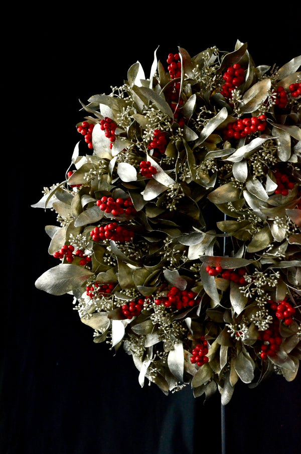 seasonal wreath workshop, modern christmas wreath with golden eucalyptus and red ilex berries